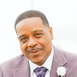Travis_Edwards_Jr_Headshot.jpg