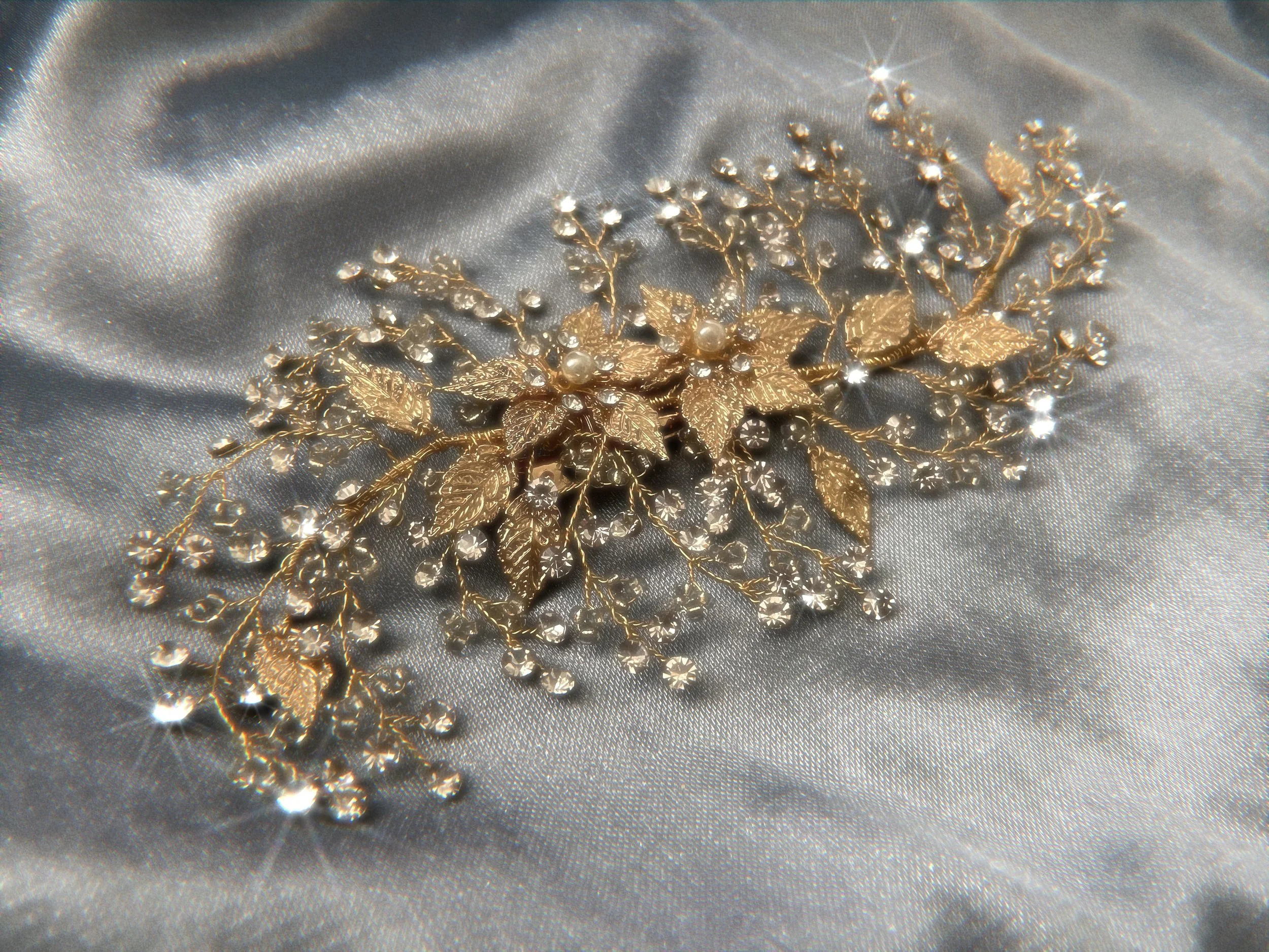 Golden Fleur Opulence