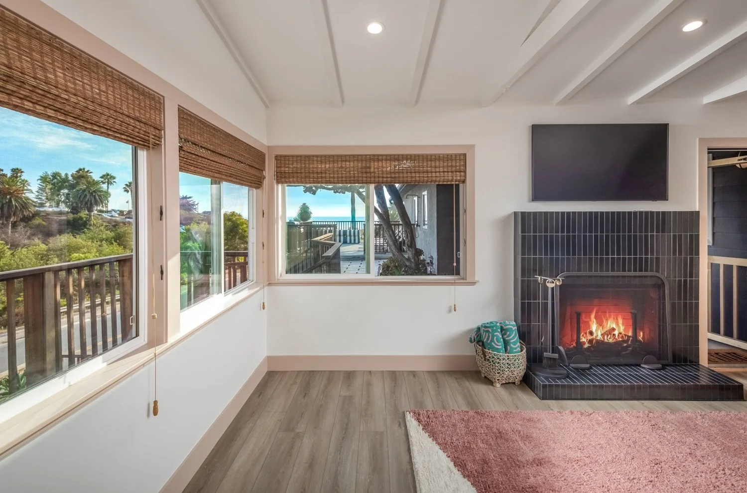 B EAST - OCEAN VIEW LUXURY RENTAL