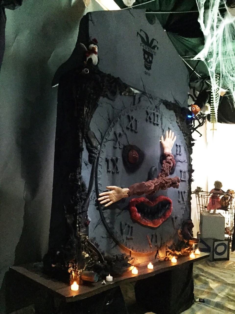 FAO CORPSE CLOCK, 96 x 60 x 40in, mixed media, 2015 - side view
