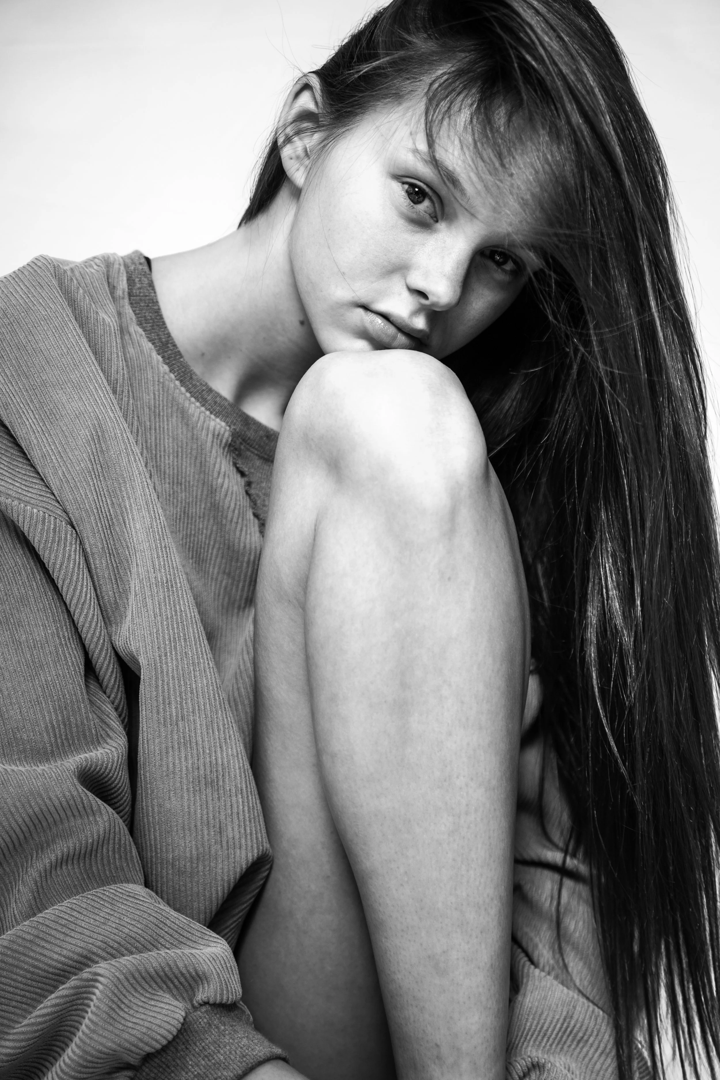 Model: Eliza // AMAX Agency