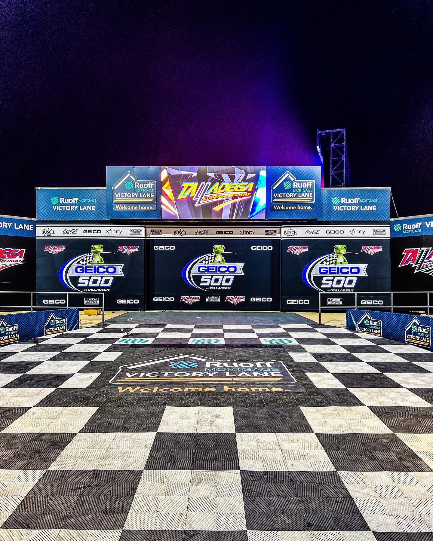 Who will take home the hardware and bragging rights for todays @nascar cup series #geico500 ? These new victory lanes turned out so good! @geico 

#nascar #weavermedia #talladega #geico #geico500 #cupseries #vroomvroom #raceday #victorylane