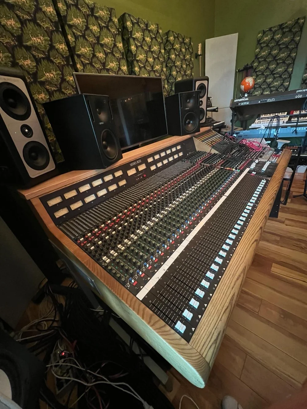 SOLD-Trident 80B Console - Formerly owned by Green Day — Braund