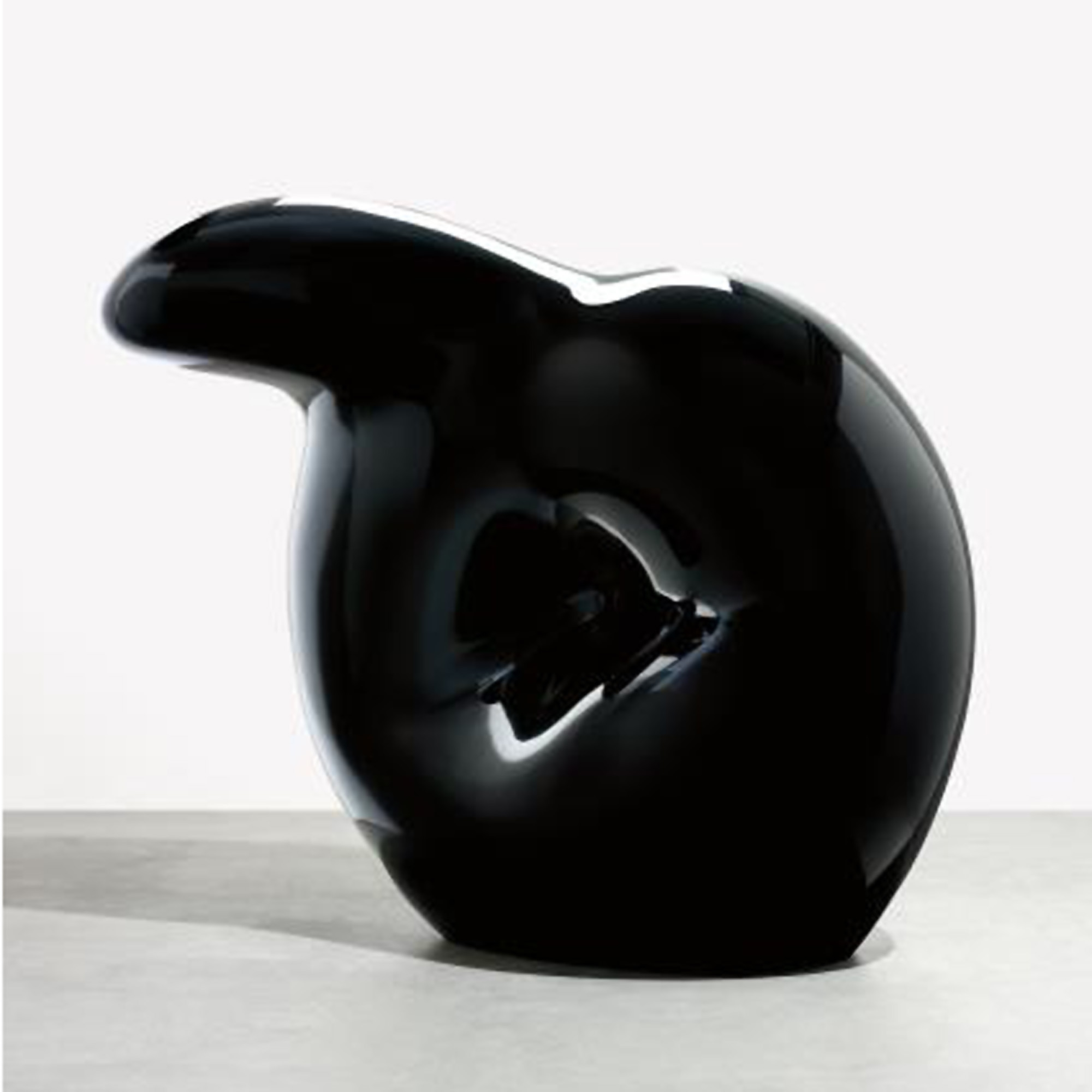 CLAES OLDENBURG Inverted Q - Black, 1976-88 cast resin painted with latex.jpg