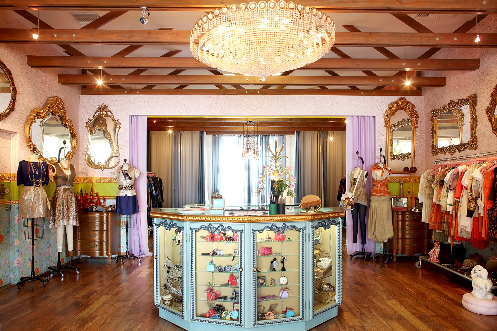 Petro Zilla Retail March Studio