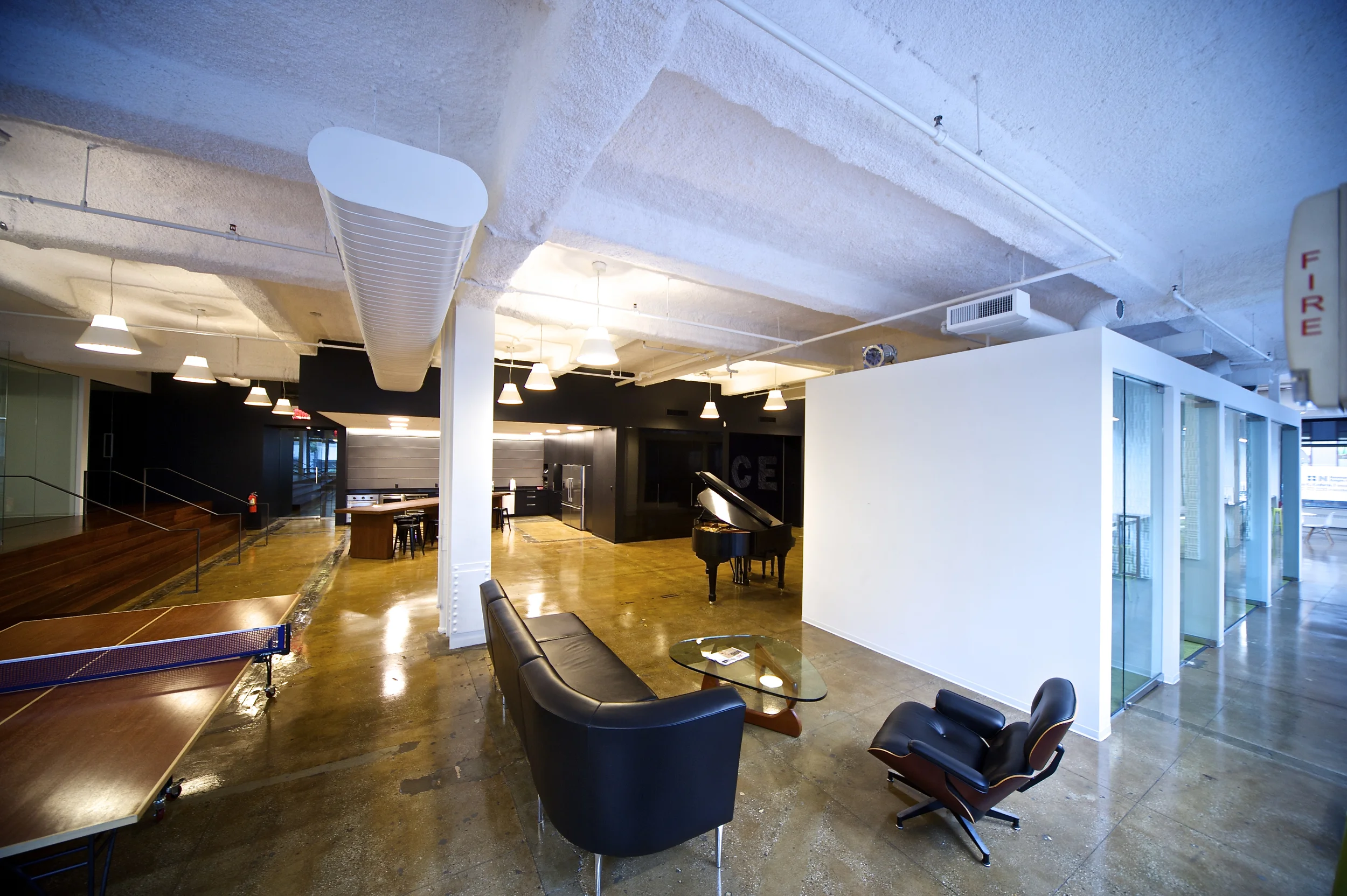 NiCE ltd Creative Office March Studio