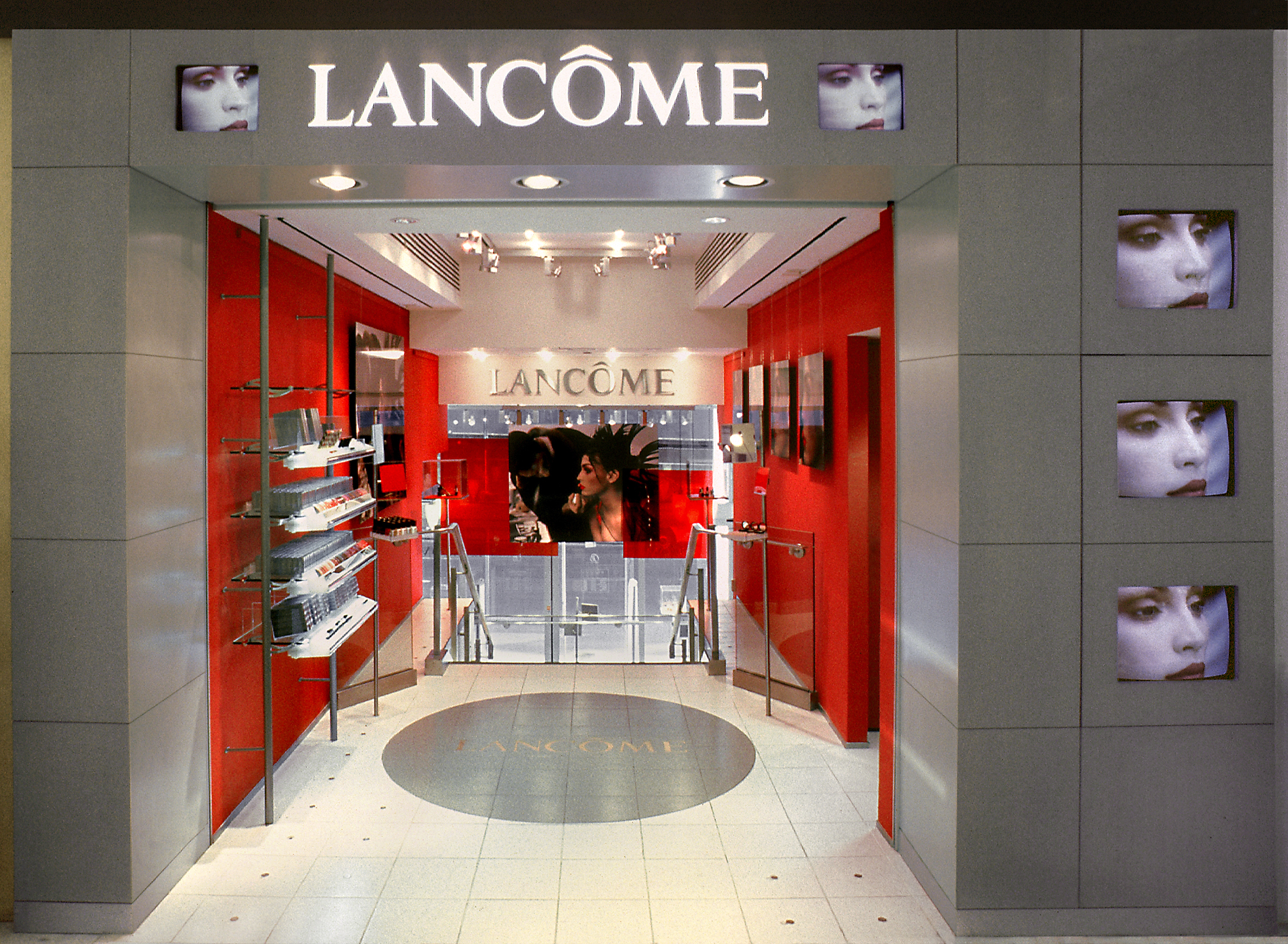 Lancome. Tobin Parnes Design. NY. Retail Design. Entry.