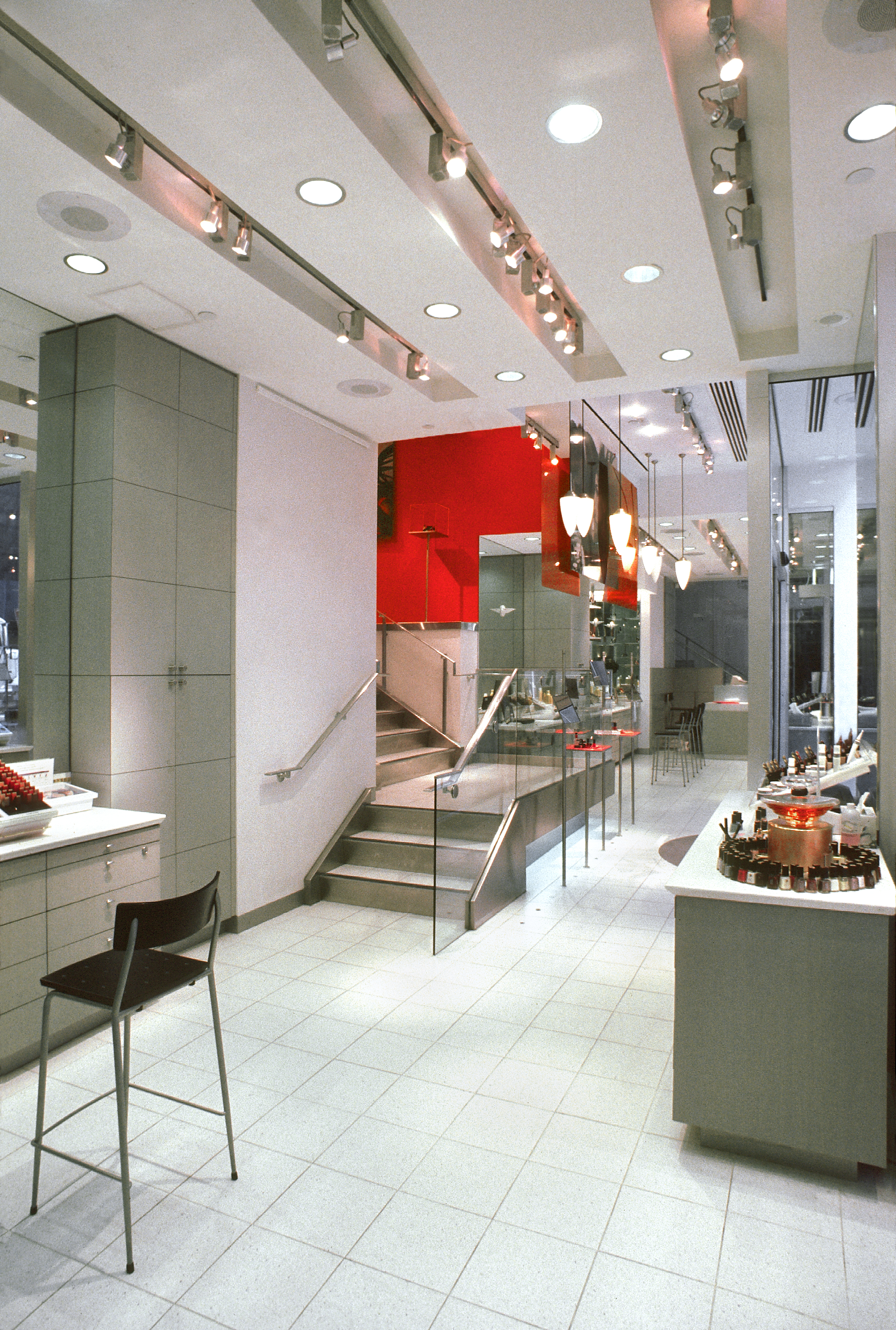 Lancome. Tobin Parnes Design. NY. Retail Design. Sales Area. Entry.