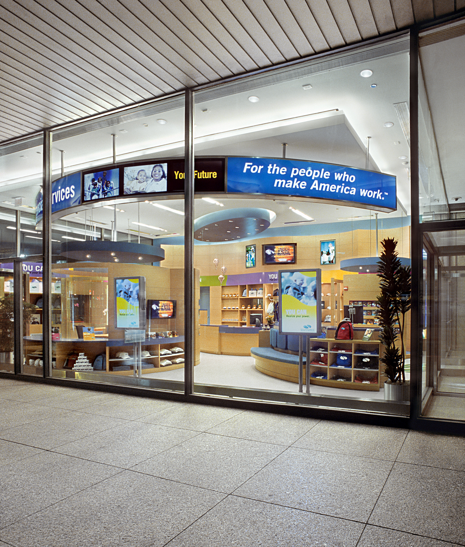 SBLI USA Financial Services - Retail Store. Tobin Parnes Design. Retail Design. Exterior.