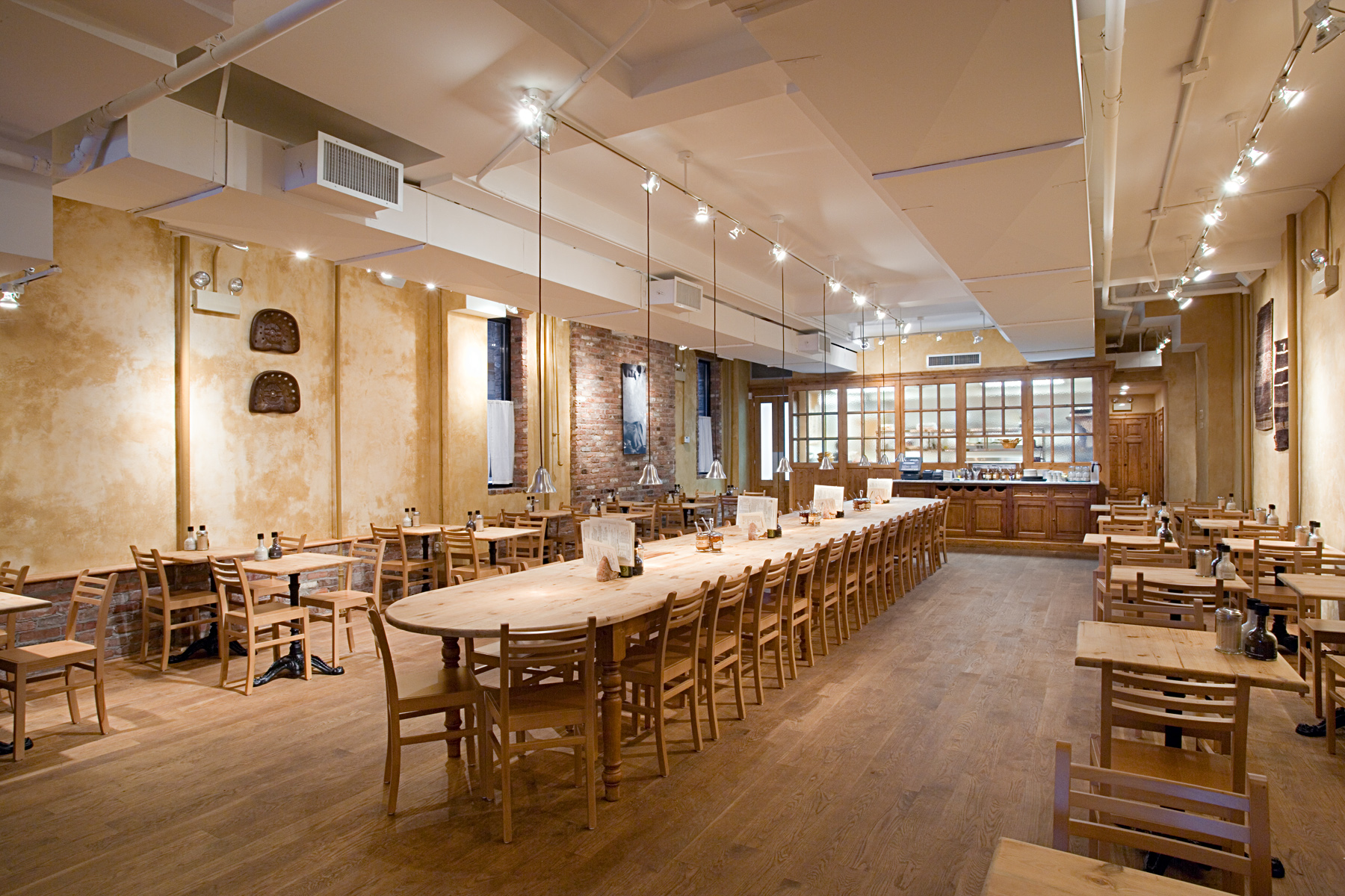 Le Pain Quotidien. Tobin Parnes Design. NYC. Hospitality Design. Restaurant. Cafe. Bakery. Seating.