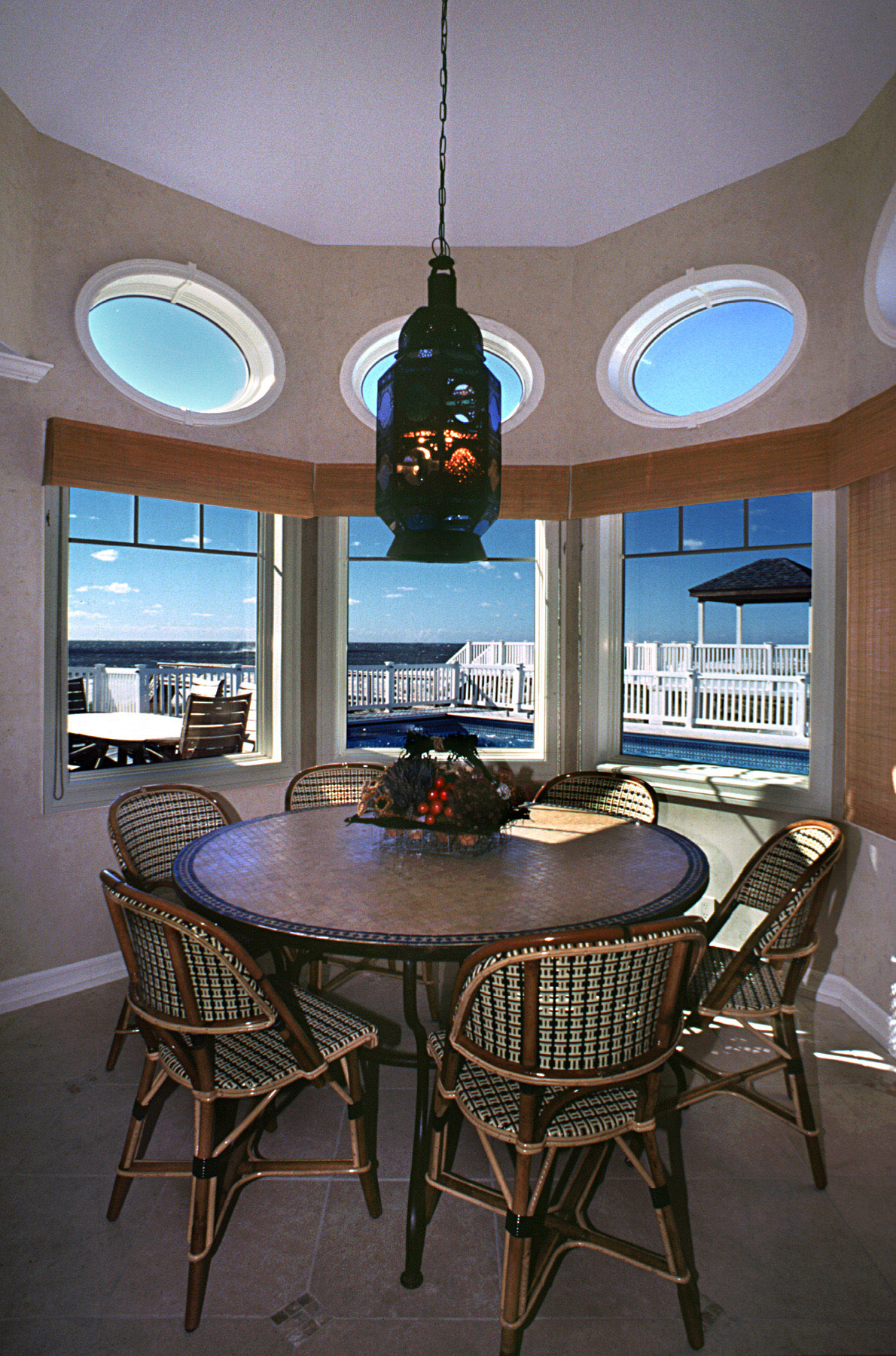 Beach House. Tobin Parnes Design. Residential. Dining Area.