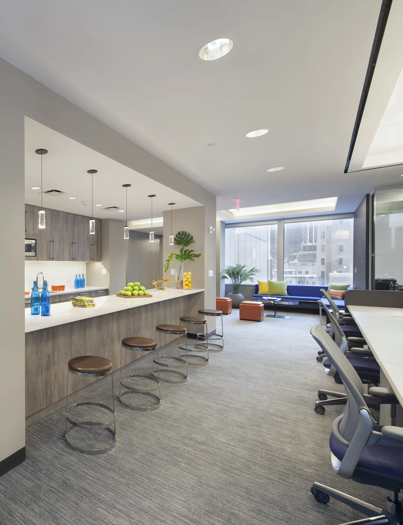 Tobin Parnes Design. NYC. Workplace. Bar & Pantry Design