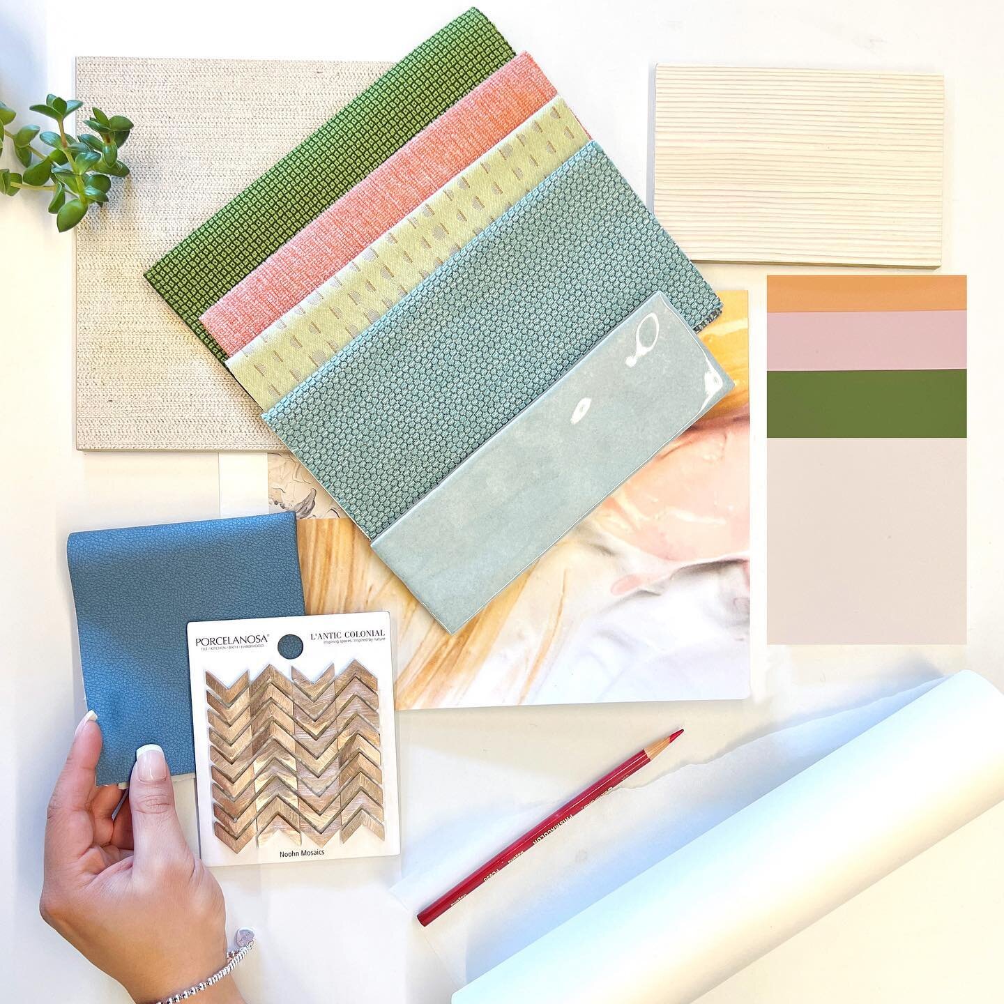 Spring is in the air 🌺 Uplifting pastel colors, small patterned textiles and tiles in complimentary shades layered against a watercolor inspired mural make up this vibrant finish palette. Enjoy the warm weather everyone!