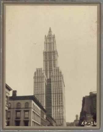 1926 Woolworth Building Photo.jpg