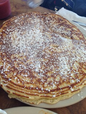 Plate-sized pancake.jpg