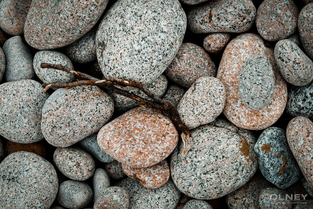 Pebbles on the beach olney photographe sherbrooke