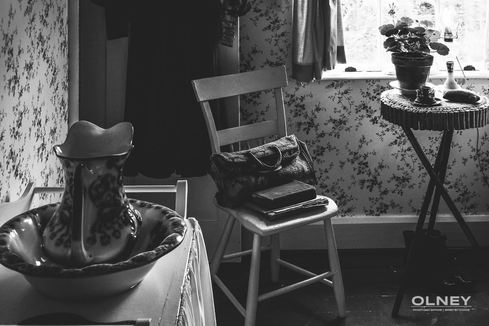 Anne's room black and white olney photographe sherbrooke