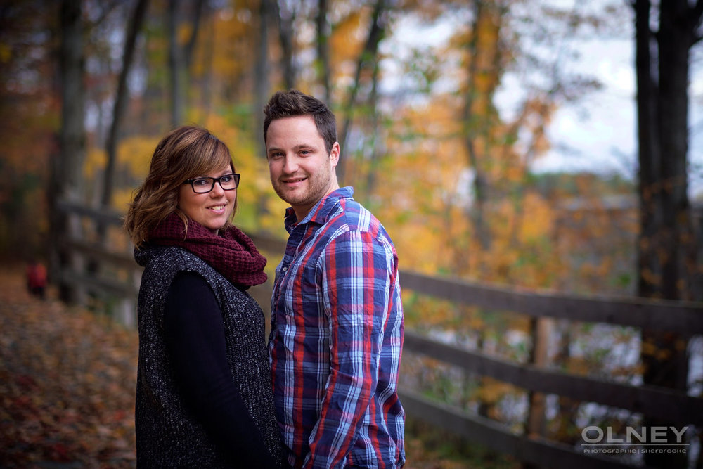 jeune couple en couleurs