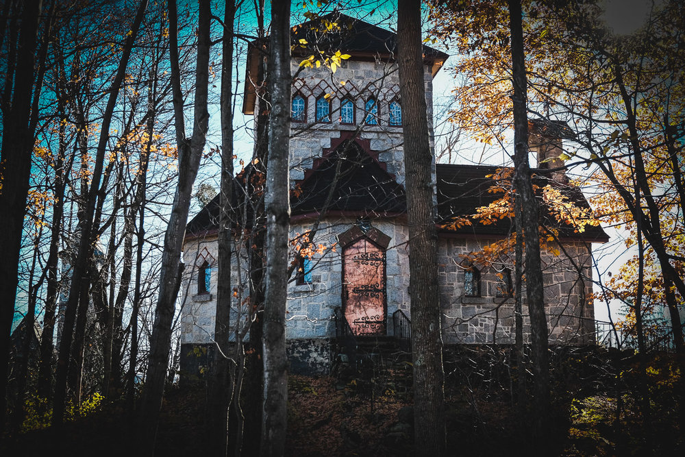 Porte de la petite chapelle à St-Benoît-du-Lac