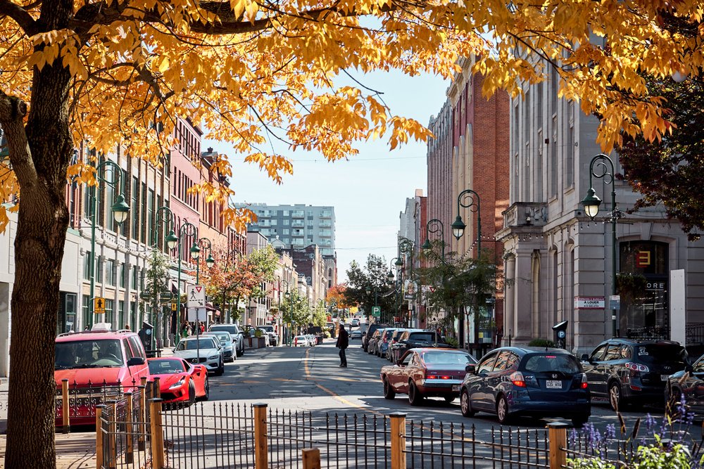 vue de la rue Wellington, centre ville de Sherbrooke QC