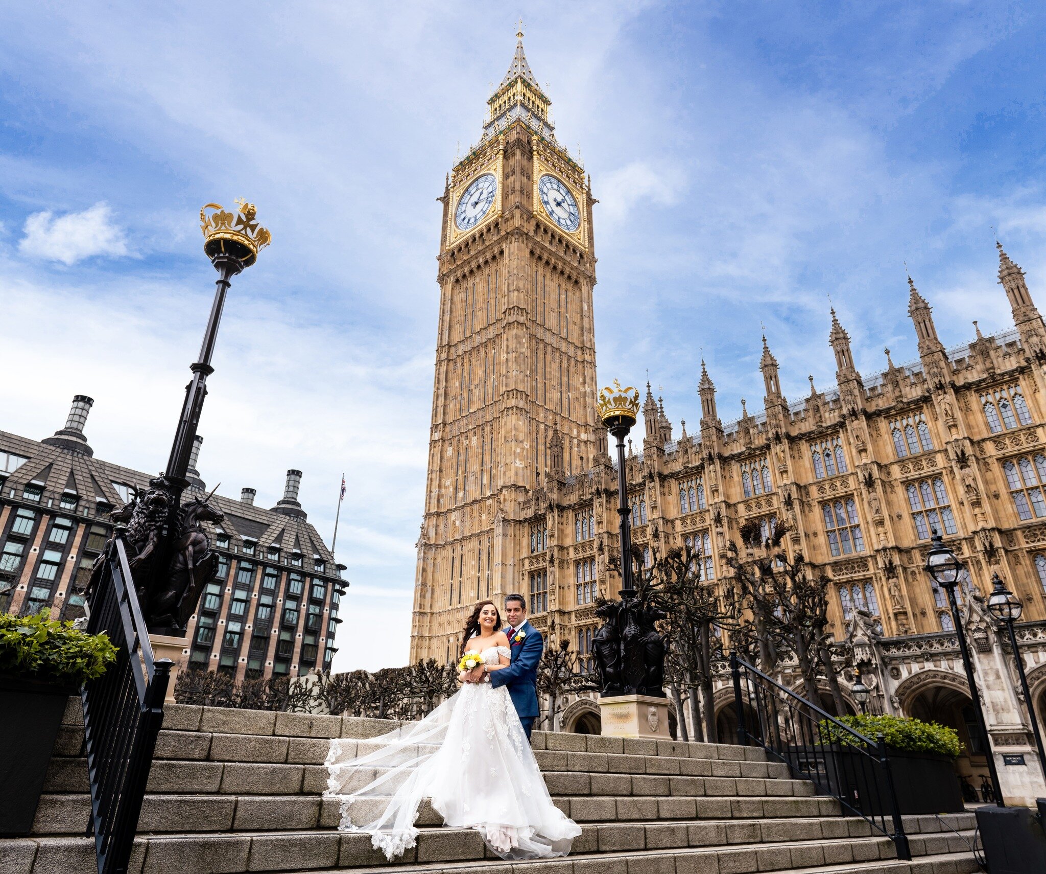 Did you know you can get married in The House of Commons?

I had the pleasure of capturing Priyal and Dipesh's Civil Ceremony here! Surrounded by exceptional, historical architecture, which created the most unique, enchanting backdrops. 

Keep a look