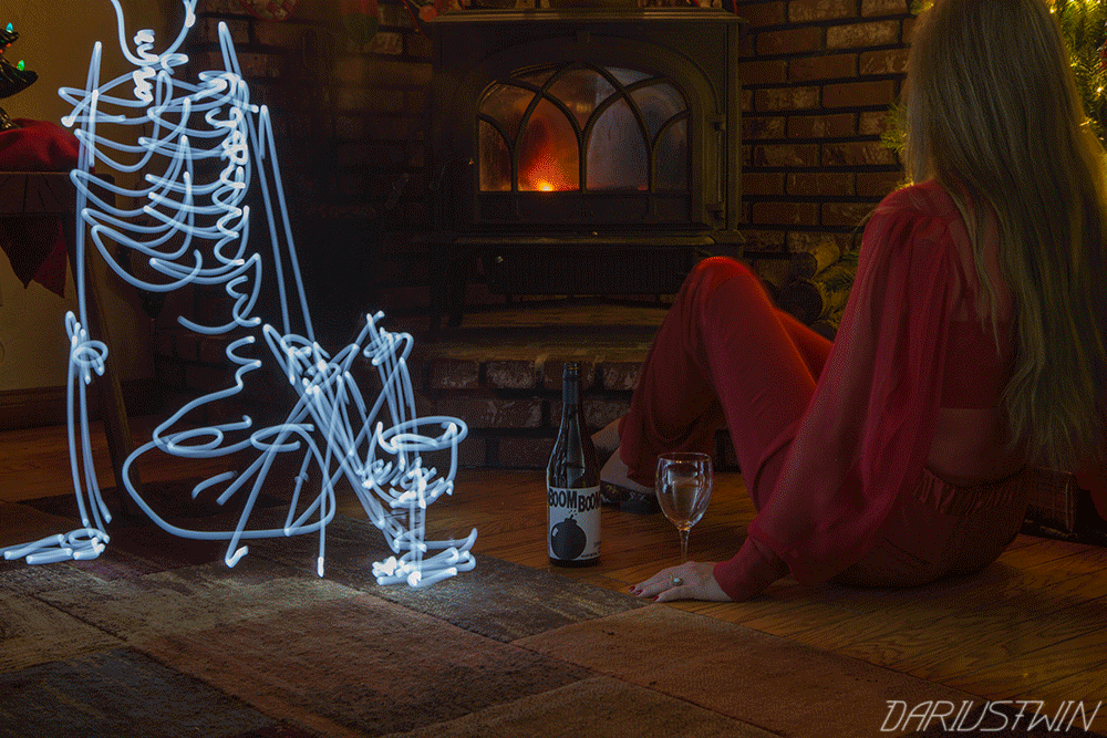 CharlesSmithWines_LightPaintingStopMotion_Christmas_Dariustwin.gif