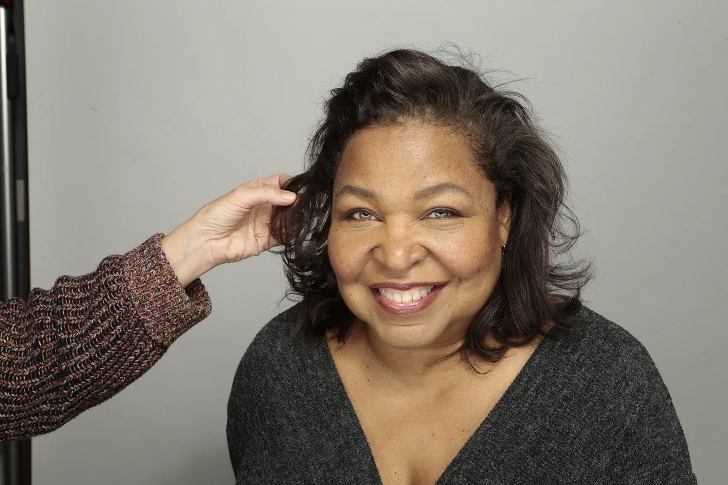 hand in hair. great photo.jpg