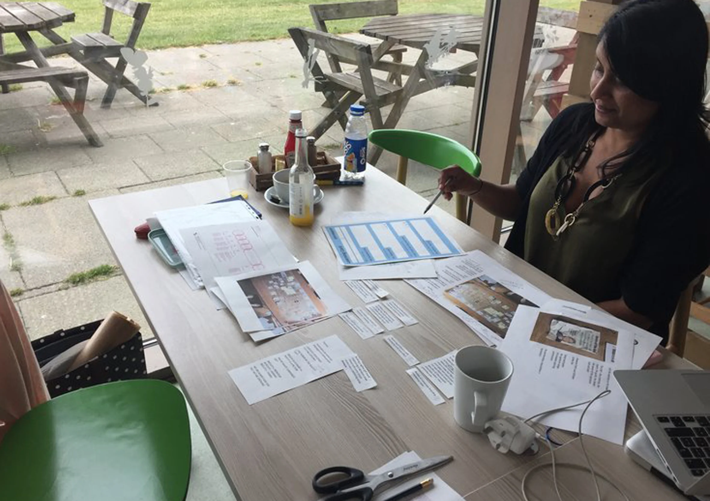 NilaHolden_ThinkingCX_Business_Consultancy_01home.jpg