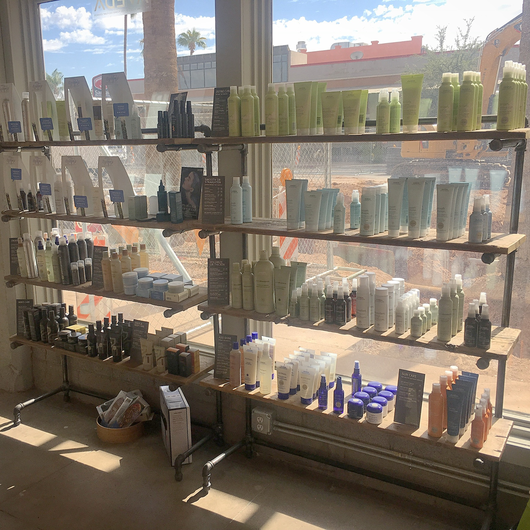 Henry Shelving 4-Tier Retail Store Fixtures