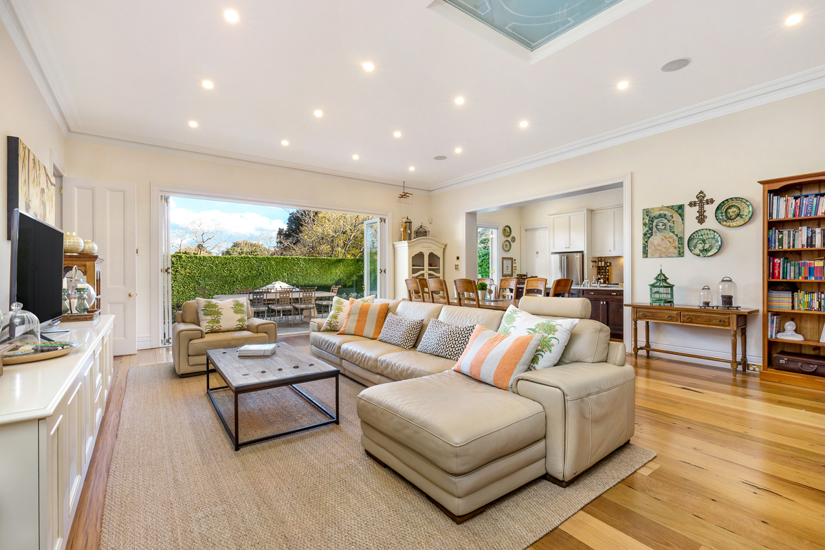 59 Clanville - Lounge - Web.jpg