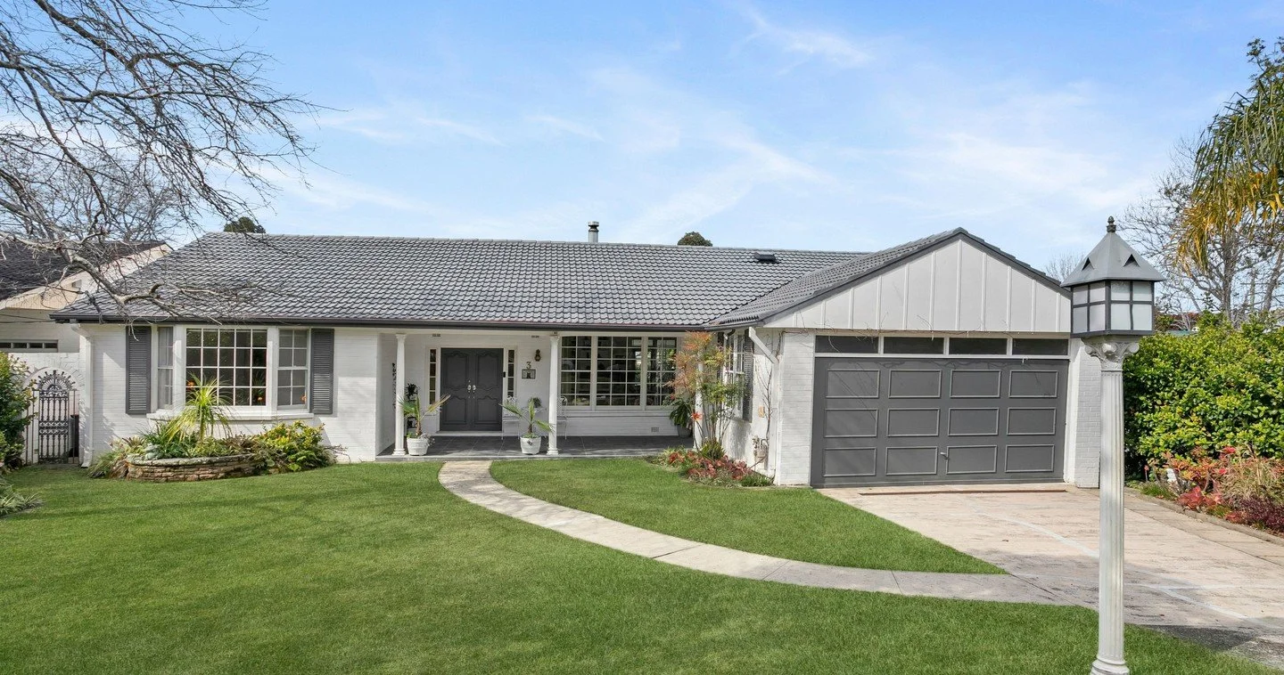 .⁠
⁠
🏡 Just Listed: Renovate, Rebuild or Move Straight In &ndash; The Choice Is Yours! ⁠
⁠
📍3 Macarthur Street, St Ives⁠
⁠
An exciting opportunity has just hit the market! Whether you&rsquo;re an investor, builder, or a buyer with a vision, this pr