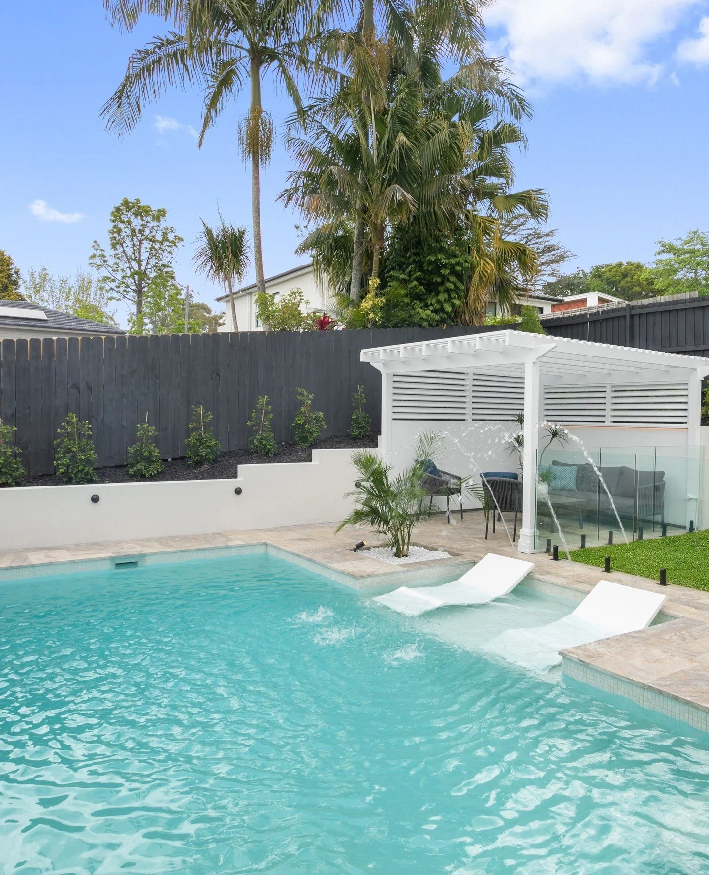 .⁠
⁠
☀️ If you&rsquo;re solar-charged like us, these warmer days are an exciting sign that summer is on the horizon.⁠
⁠
Here&rsquo;s a little pool inspo &mdash; Luxurious &amp; Elegant.⁠
⁠
Crystal-clear waters. Endless serenity. Pure poolside perfect