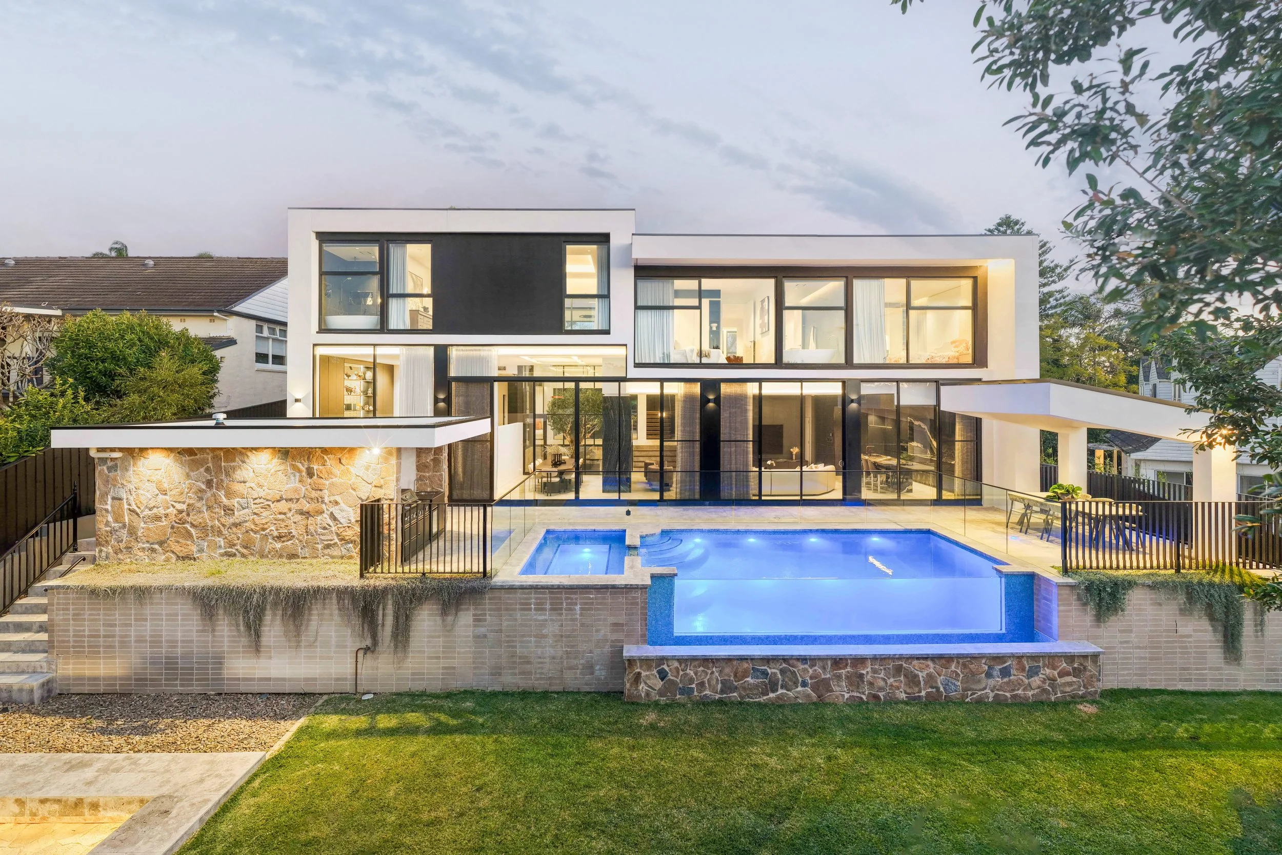 3_Ayres_Rd rear facade.jpg