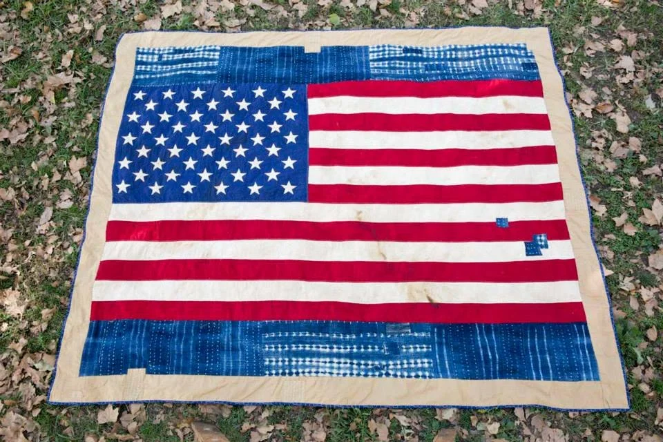 americana flag quilt.jpg