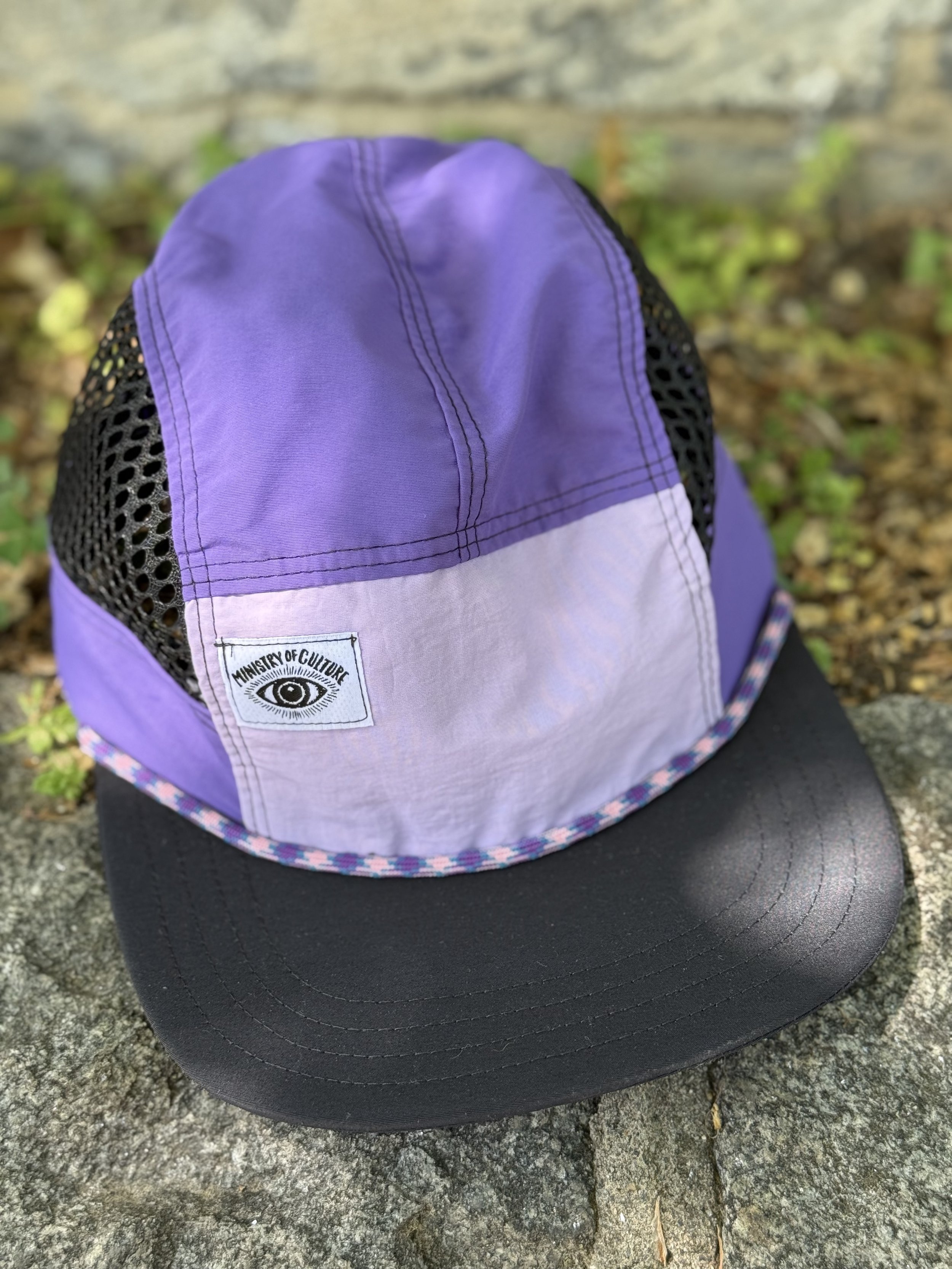 Mesh Color Block Trail Hat - Purple and Black Combo
