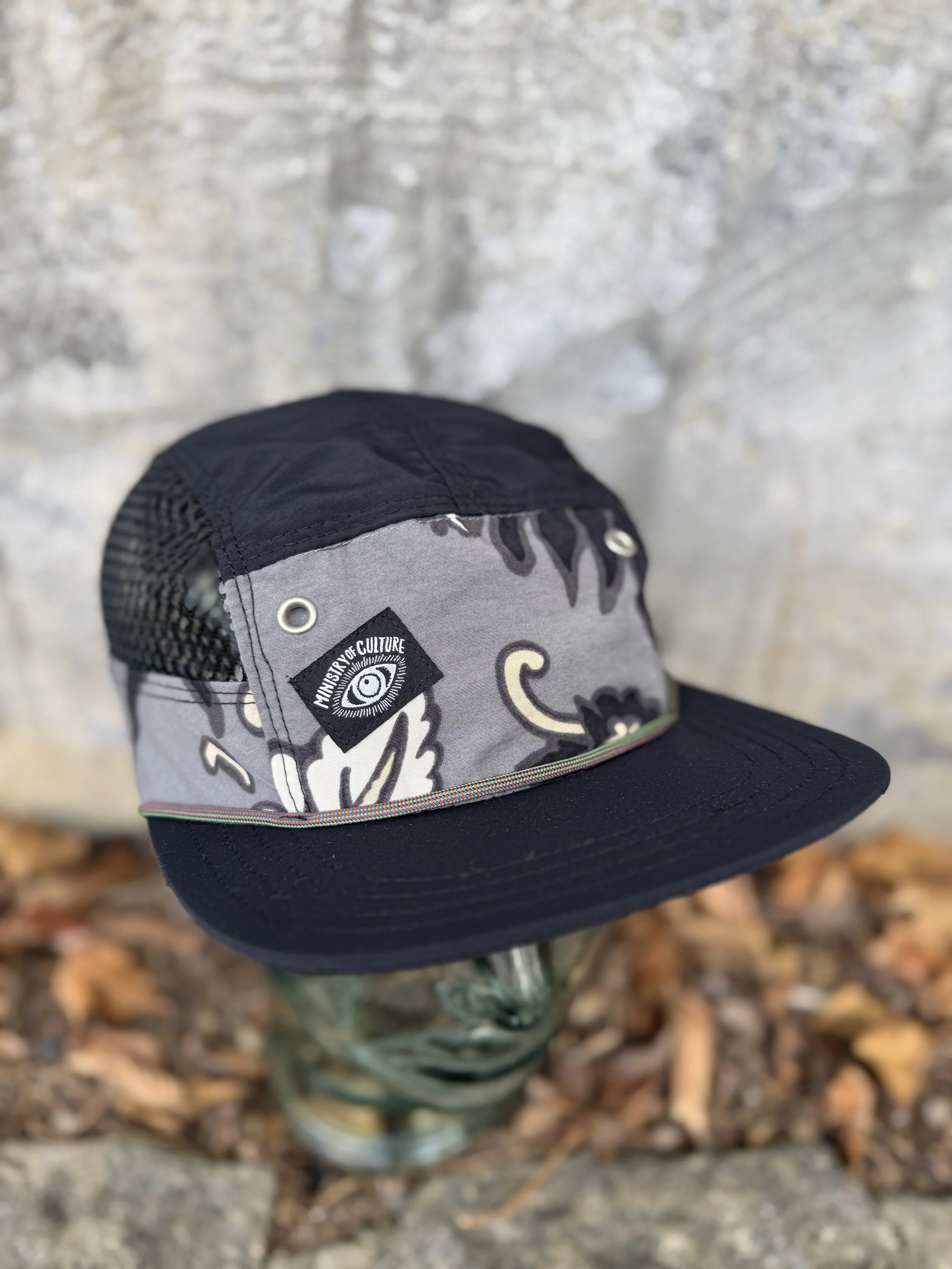 Lightweight Mesh Surf Hat - Black and Gray Floral