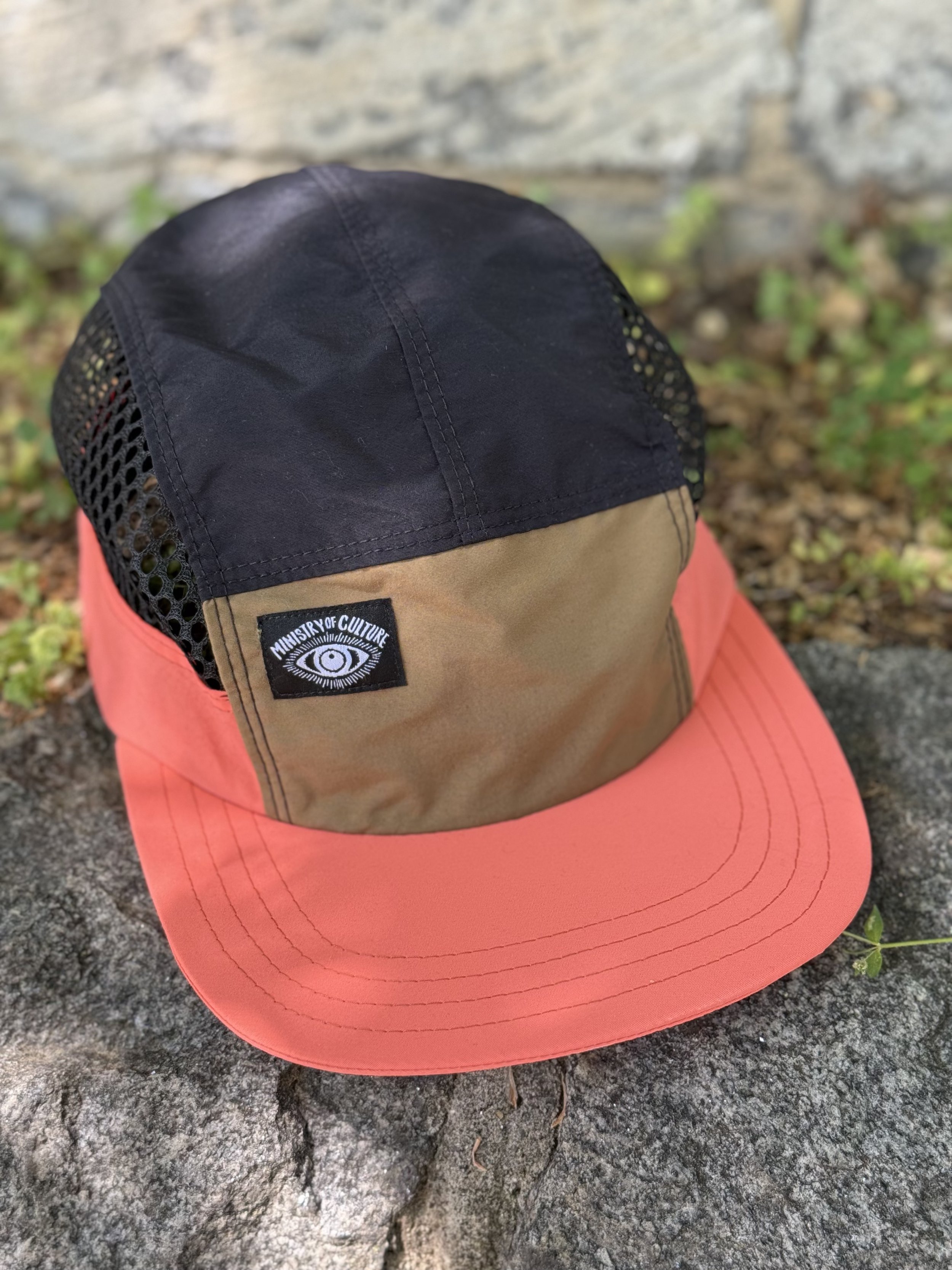 Mesh Color Block Trail Hat - Coral and Black Combo