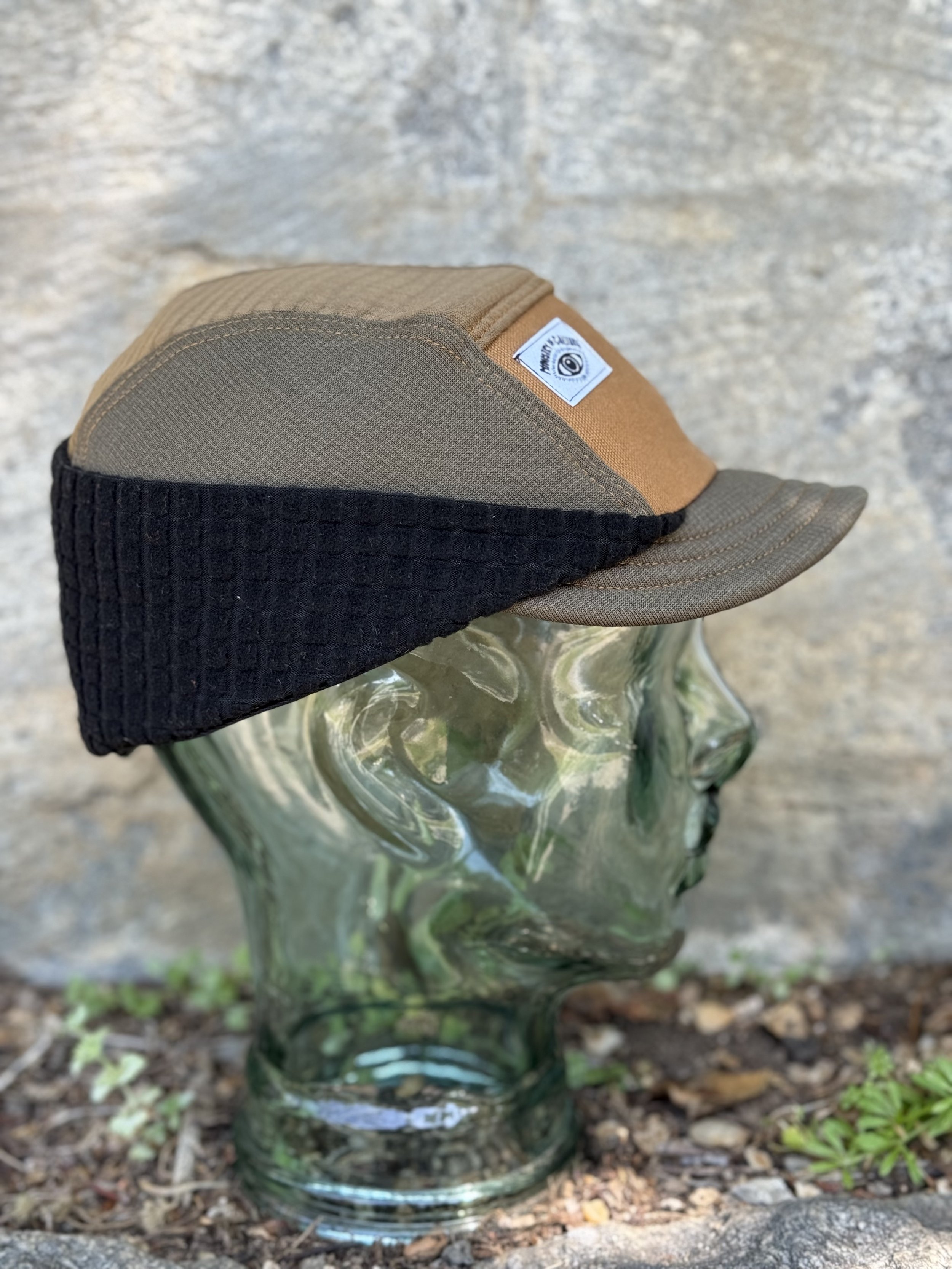 Micro Brim Backcountry Hat in Olive and Black