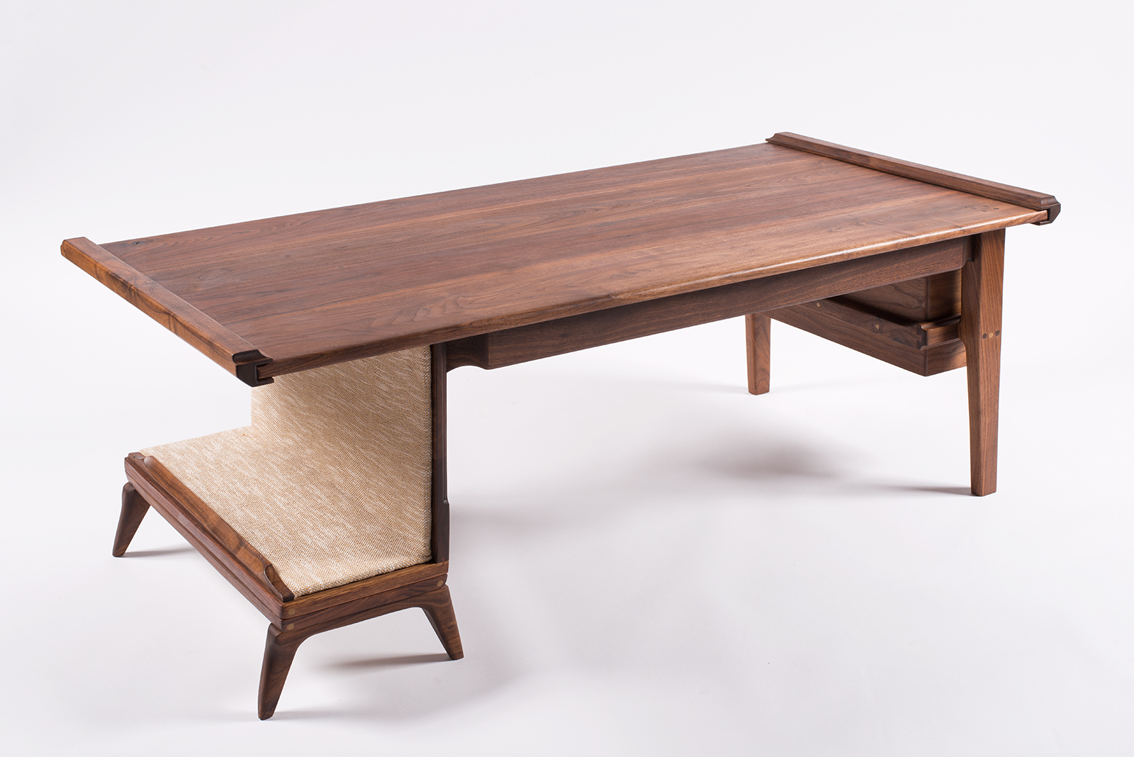 Walnut_Table_09.jpg