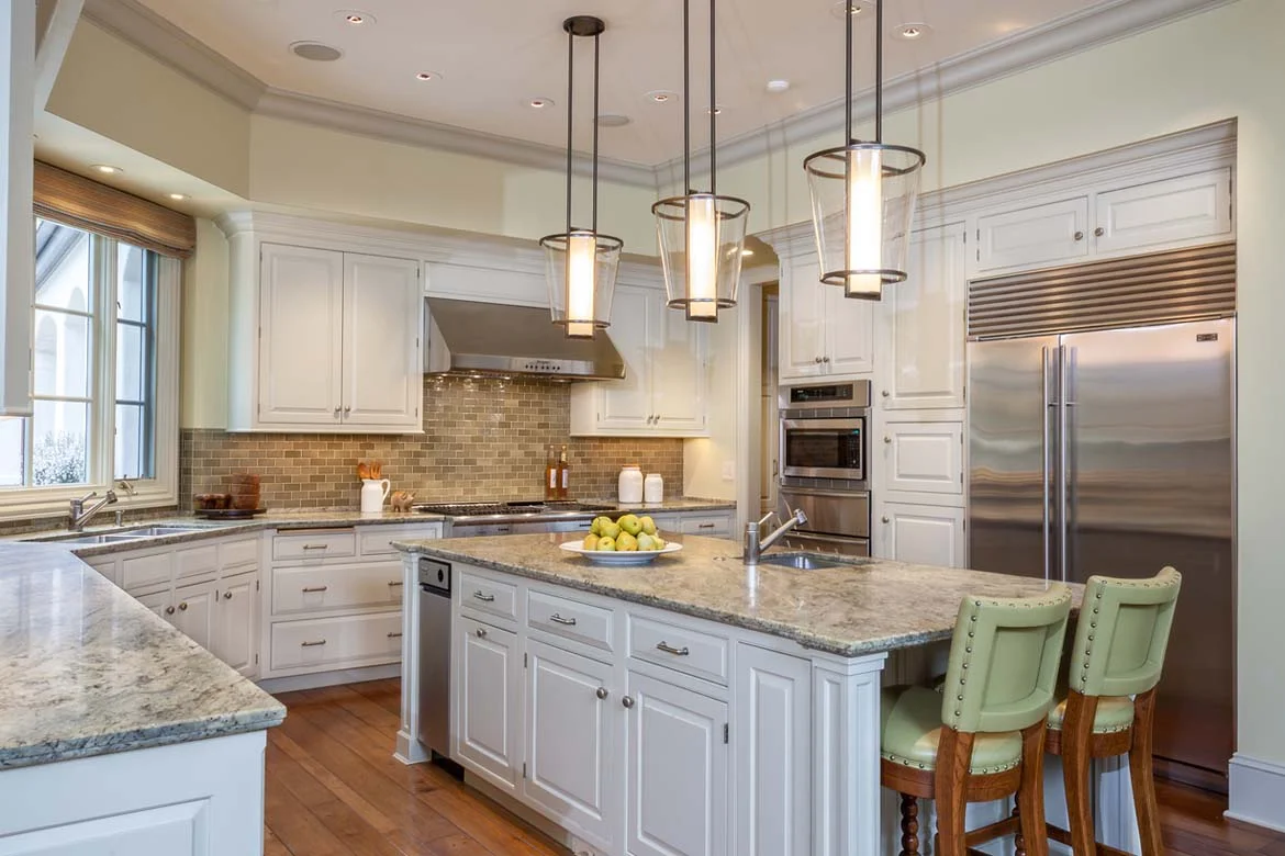 7-almendral760kitchen.jpg