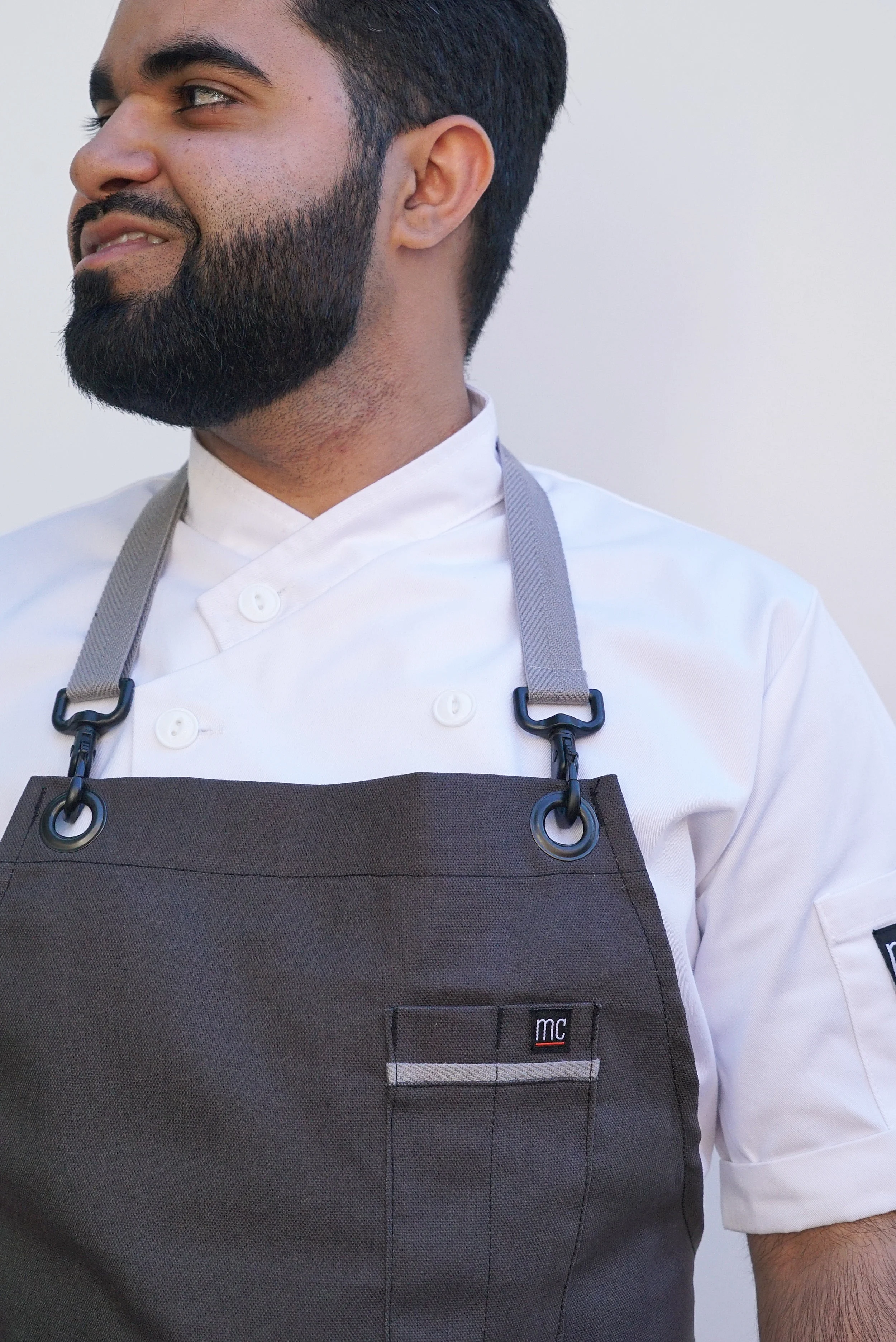 CREED_Apron_Chest_Pocket+Patch.JPG