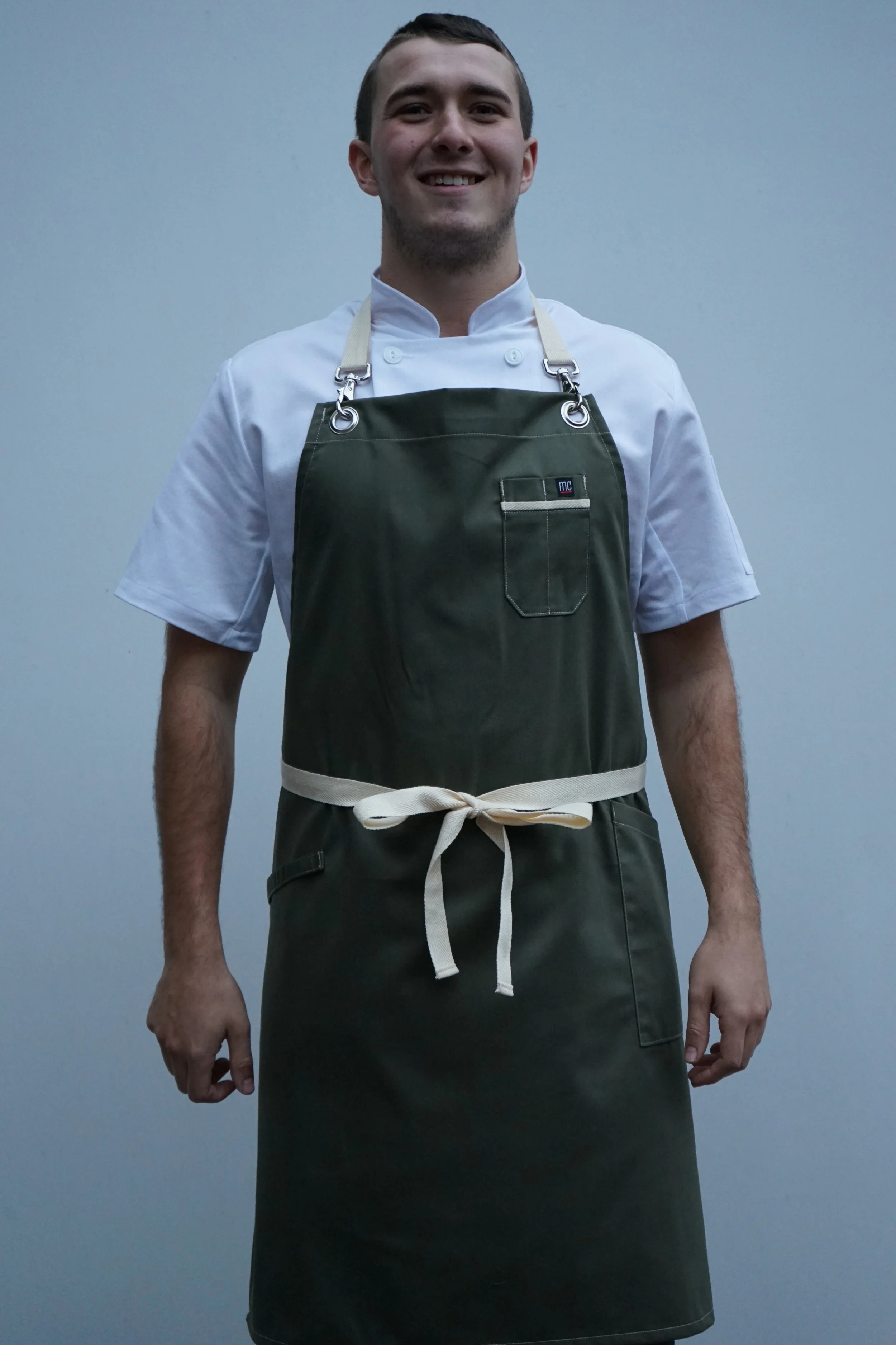 WINDSOR_apron_meechef_prome_happy.JPG