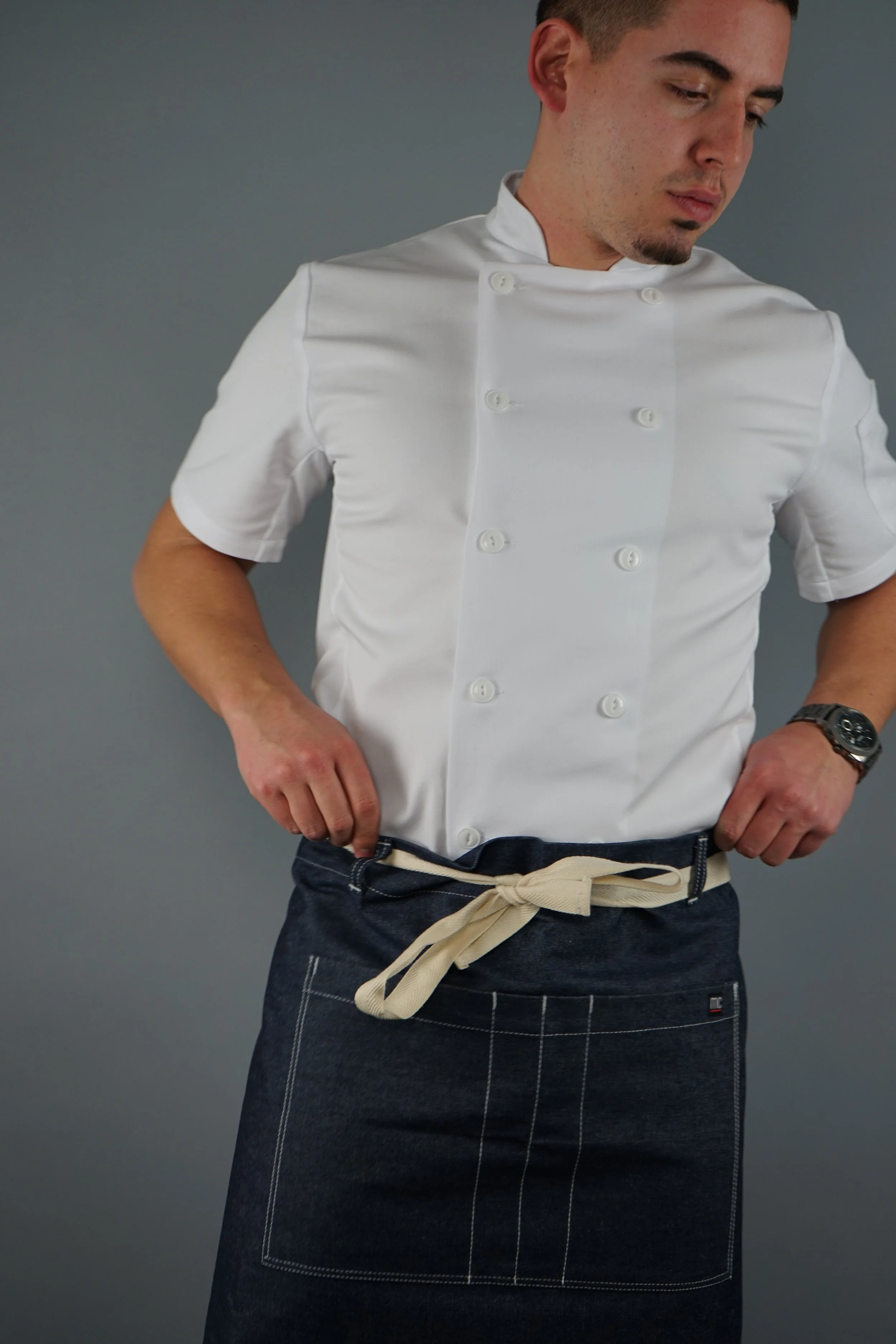 bistro-admral-apron-fold.JPG