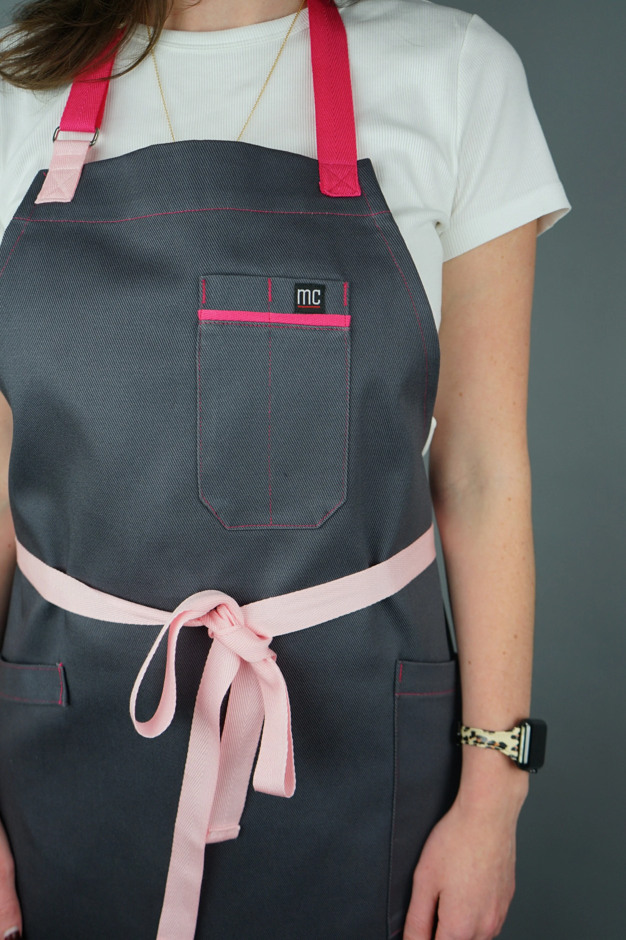 MC_Pink_Spirit_Apron_1.JPG