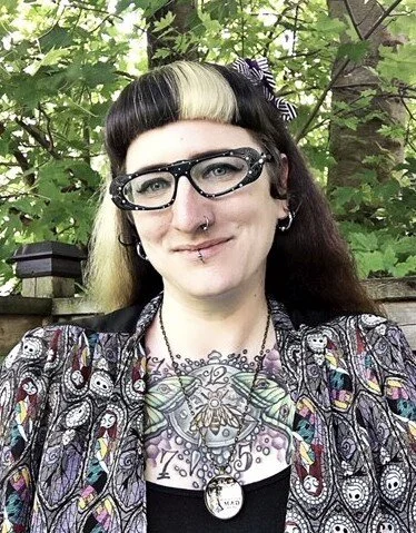 Sile Englert - photo.jpeg