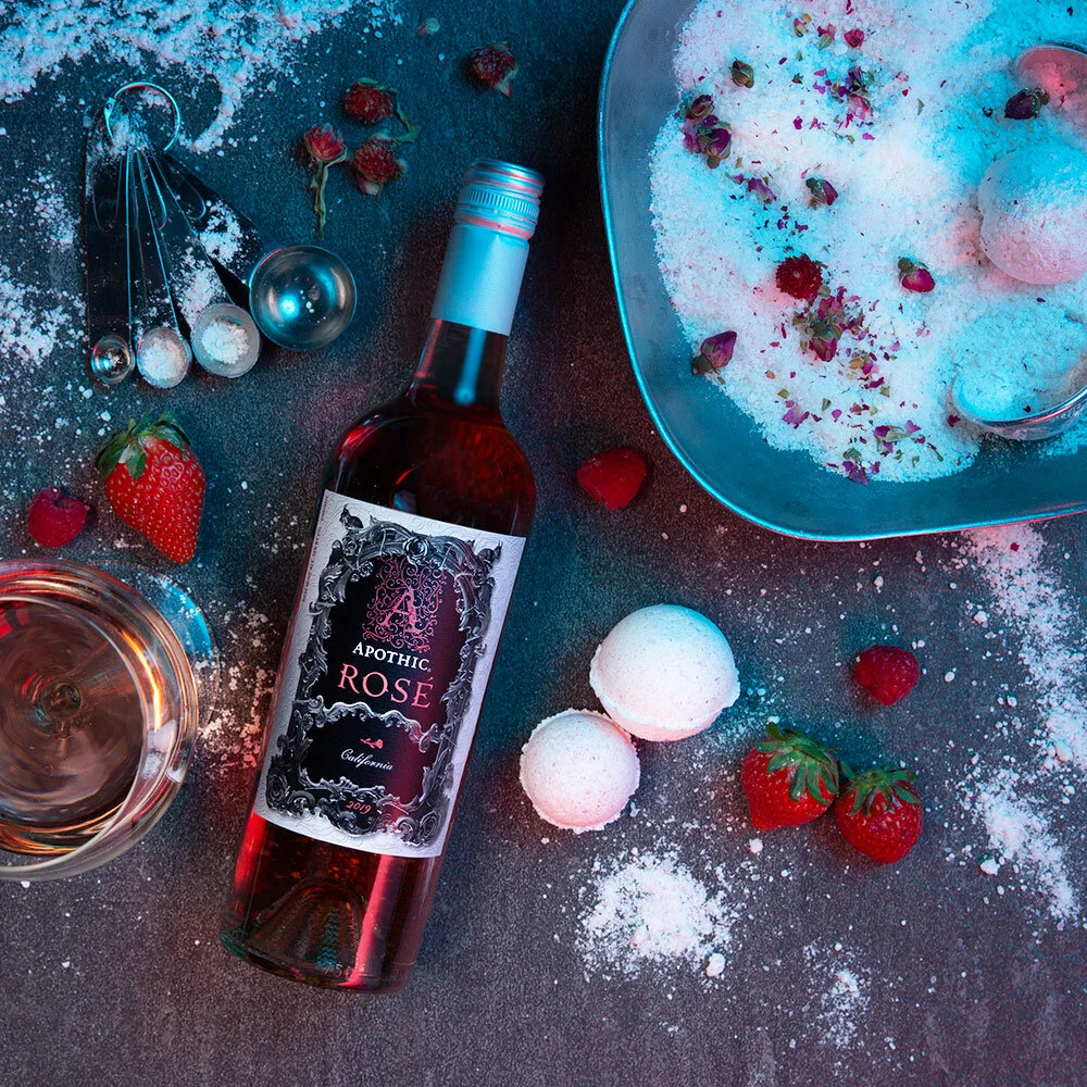 POUR_INSTA_BATHBOMB_ROSE2.jpg