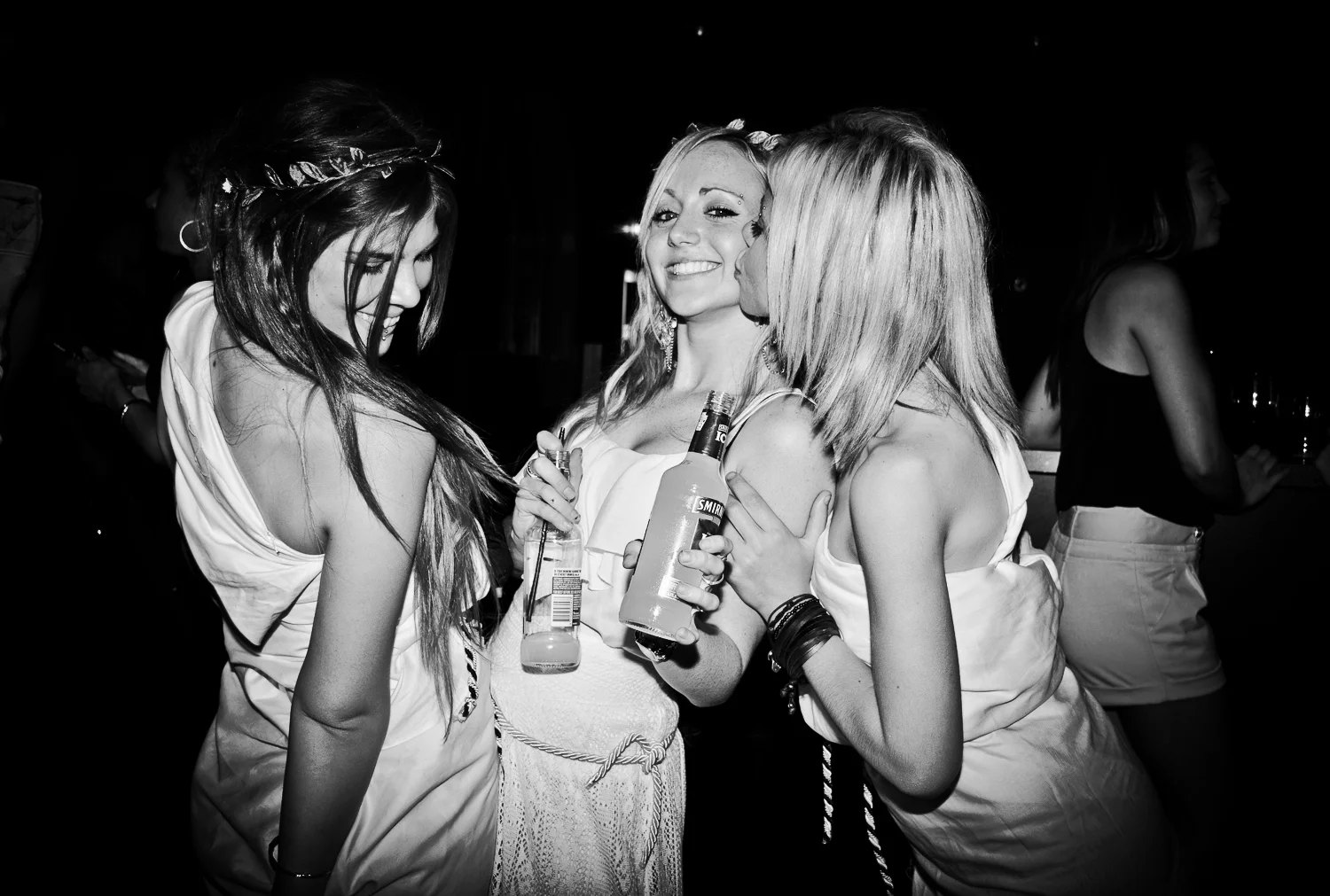 Treat Nov 2011_Bar 120-3283.jpg