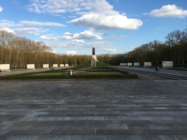 Treptower - 5 of 29.jpg