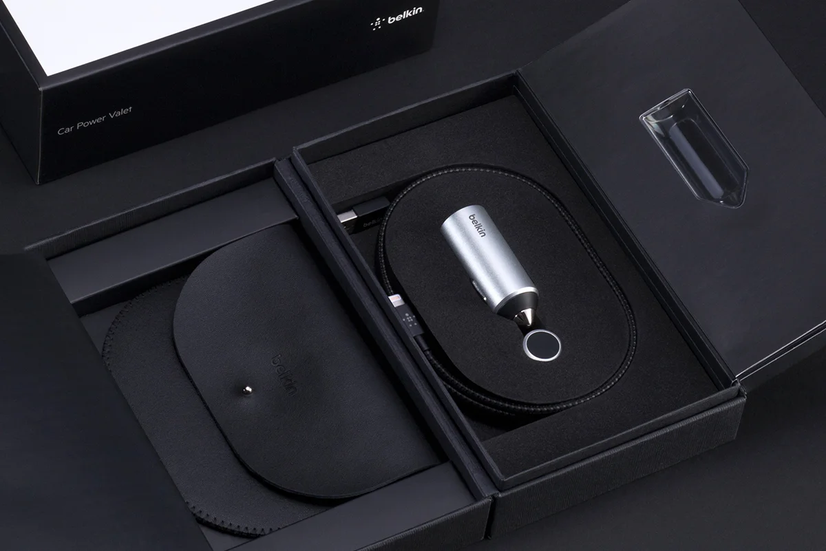 Belkin Car Power Valet - Dieline 003.jpg