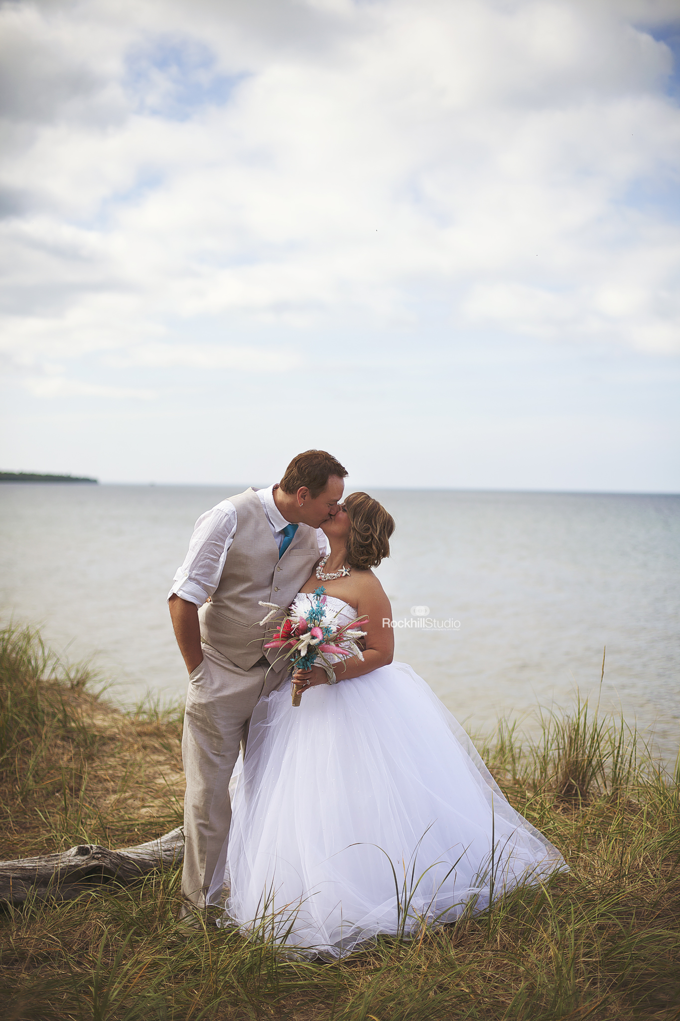 lake-superior-wedding-photographer-sault-ste-marie-beach-wedding.jpg